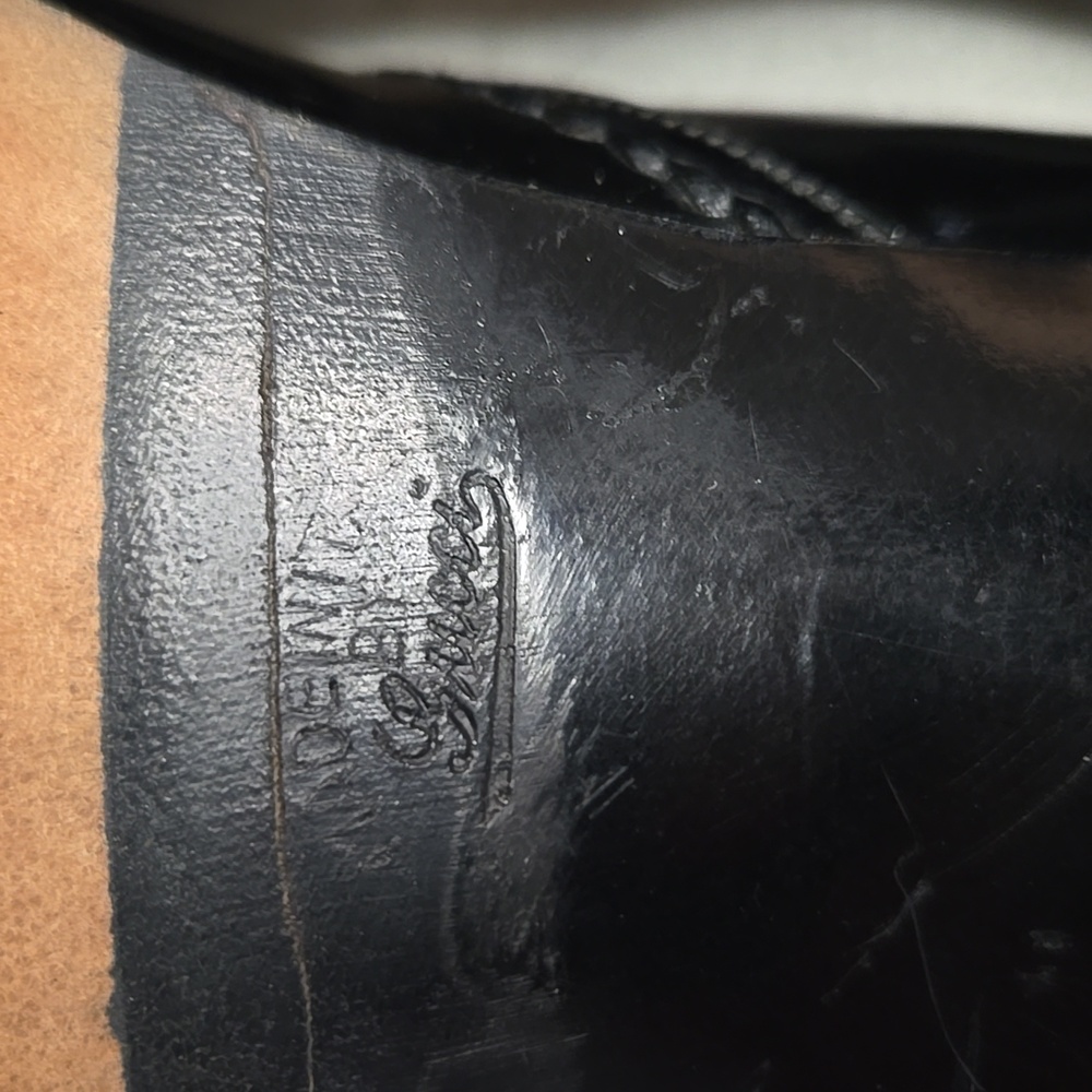 VINTAGE GUCCI Black Patent Leather Heels - Picture 11 of 17